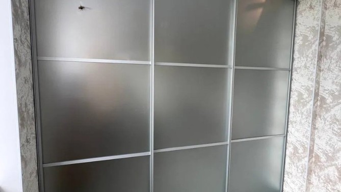 Межкомнатная перегородка Модус, с матовым стеклом, с доводчиком в спальню, Арт.0024-03