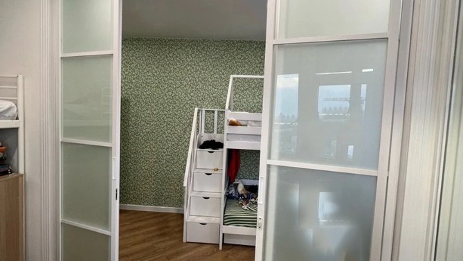 Межкомнатная перегородка спб, с матовым стеклом, в детскую, Арт.0026-03