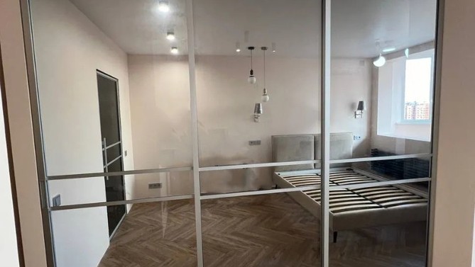 Подвесная раздвижная перегородка Люми, с прозрачным стеклом, в спальню, Арт.0028-03