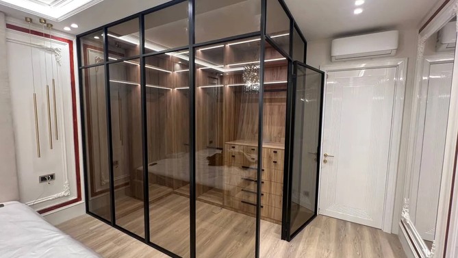 Стационарная перегородка Bonilux, с прозрачным стеклом, в гардеробную, Арт.0029-01