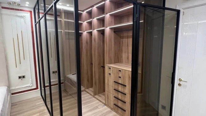 Стационарная перегородка Bonilux, с прозрачным стеклом, в гардеробную, Арт.0029-05