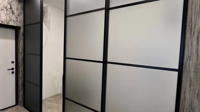 Раздвижная перегородка Dm Design, с матовым стеклом, в прихожую, Арт.0046-02