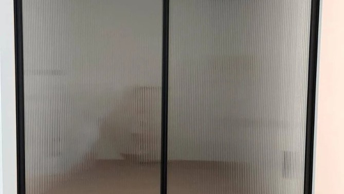 Межкомнатная перегородка Lumon, с рифленым стеклом, с доводчиком в спальню, Арт.0077-04