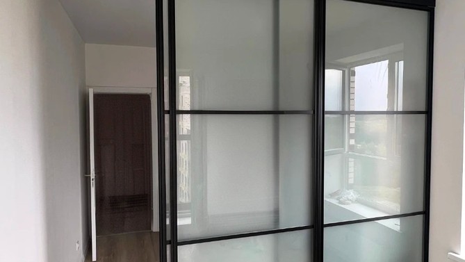 Перегородка для спальни из тонированного стекла, модель РЕСА, в квартиру, Арт.0097-03