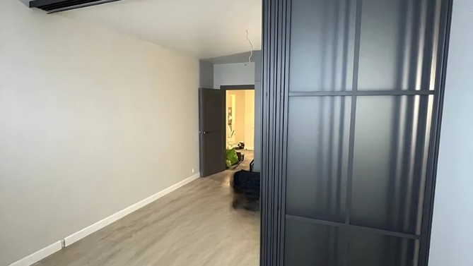 Каскадная перегородка Claroscuro, с матовым стеклом, с доводчиком в спальню, Арт.0101-05