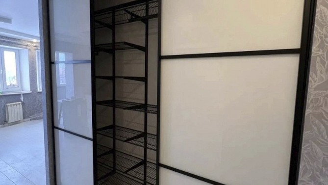 Раздвижная перегородка Murky, с доводчиком в прихожую, Арт.0146-03