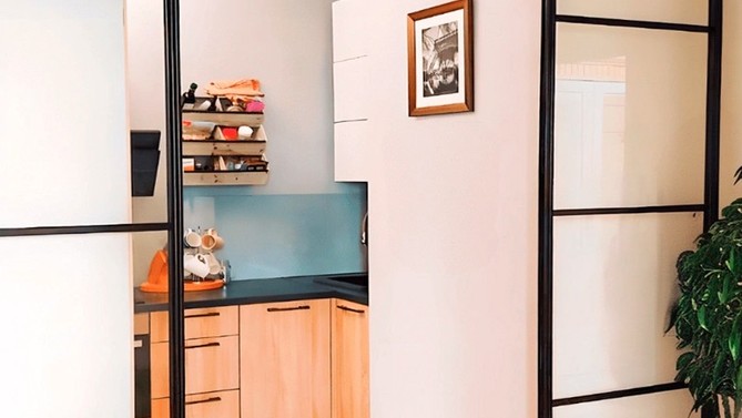 Подвесная раздвижная перегородка Вертон, с прозрачным стеклом, на кухню, Арт.0158-01