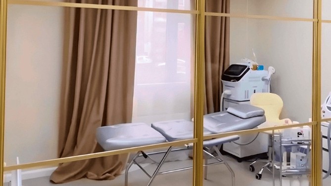 Двери с нижней рельсой Office, с прозрачным стеклом, в офис, Арт.0167-01