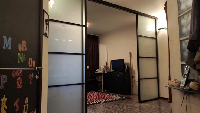 Межкомнатная перегородка Лером, с матовым стеклом, с доводчиком в кабинет, Арт.0286-01