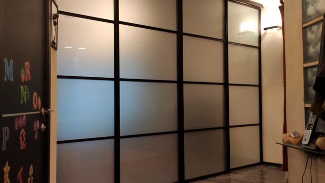 Межкомнатная перегородка Лером, с матовым стеклом, с доводчиком в кабинет, Арт.0286-03