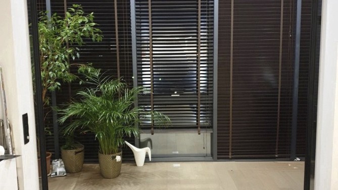 Межкомнатная перегородка Dari gallery, с прозрачным стеклом, с доводчиком на балкон, Арт.0341-03