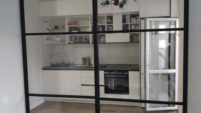 Межкомнатная перегородка Luhtein, с прозрачным стеклом, с доводчиком в комнату, Арт.0468-02